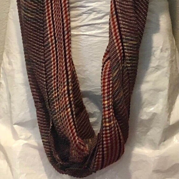 COPY - Vince Camuto Women's Brand New Burgundy Crinkle Plaid Infinity Scarf OS - Picture 5 of 7